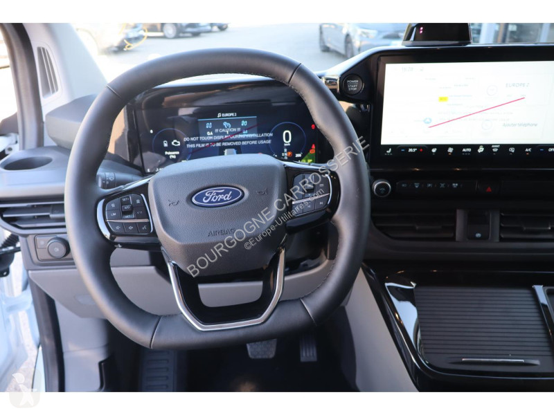 Véhicule utilitaire Ford