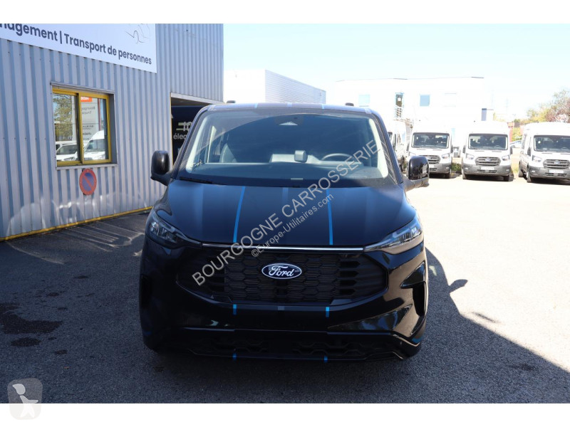 Véhicule utilitaire Ford