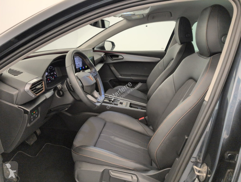 Véhicule utilitaire Cupra  LEON
