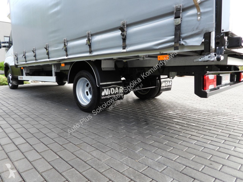 Véhicule utilitaire Iveco 50C18 DAILY