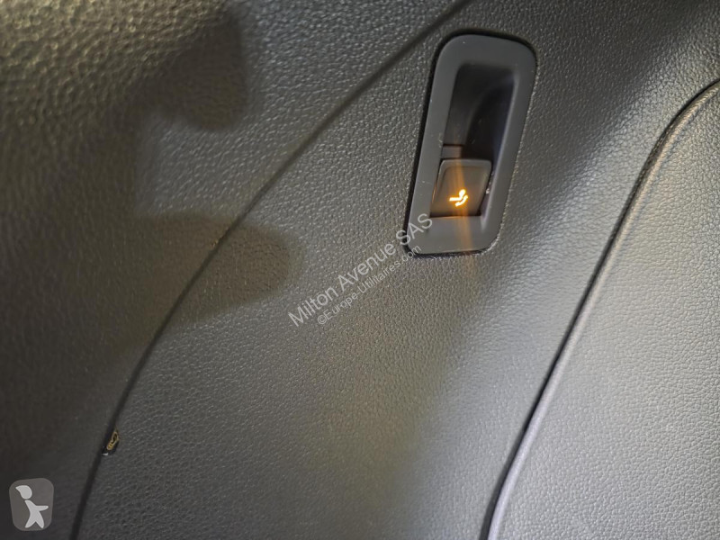 Véhicule utilitaire Volkswagen STELVIO 2.2 D -...