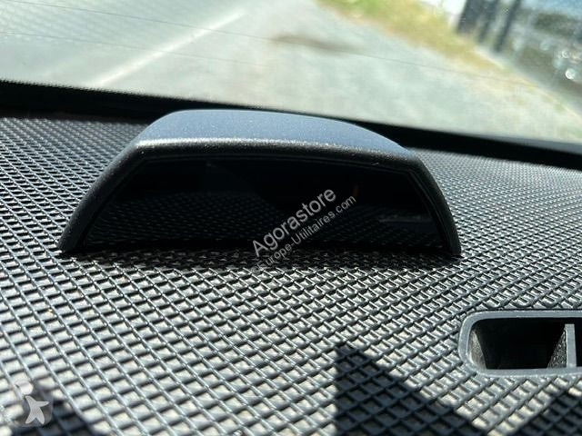 Véhicule utilitaire Mercedes VITO