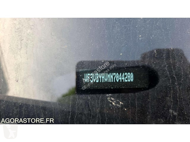 Коммерческий автомобиль