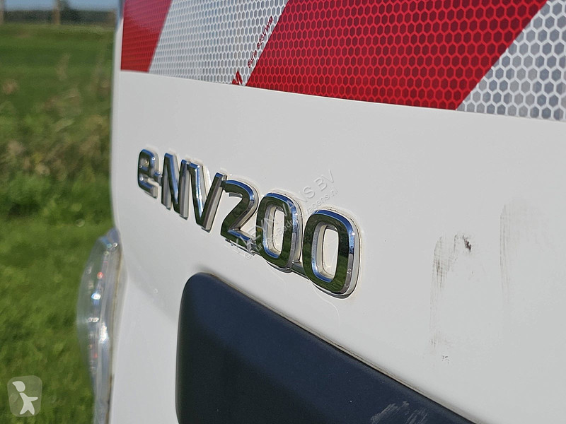 Nyttofordon Nissan ac aut wltp 200 kms E
