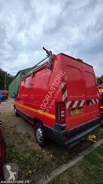 Samochód dostawczy Peugeot BOXER
