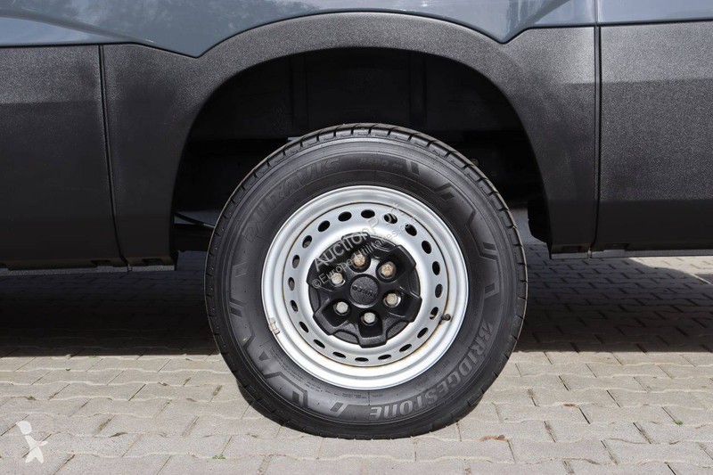 Nyttofordon Iveco 35S18