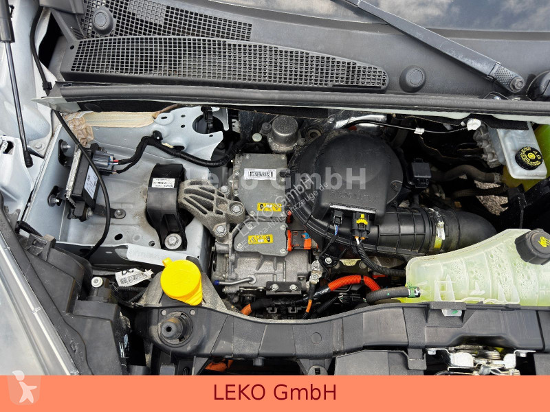 Коммерческий автомобиль Renault KANGOO EXPRESS...