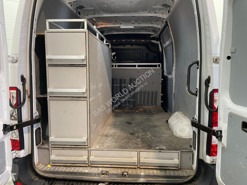 Furgoneta Renault T35 2.3 dCi 135 L2H3