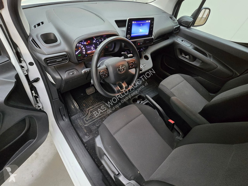 عربة نفعية Toyota 1.5 D-4D Live CITY