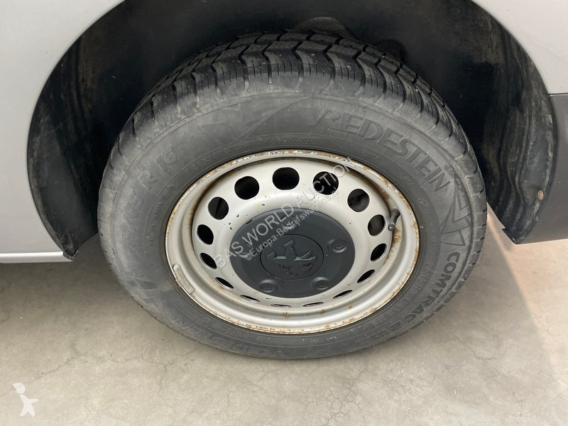 Autoutilitară Peugeot 2.0 BlueHDI 120 Standard...