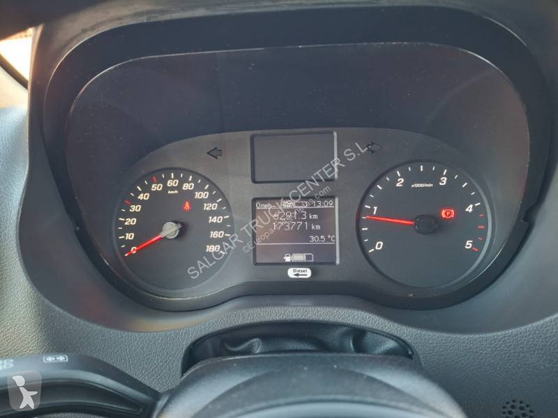 Veículo utilitário Mercedes 214 CDI