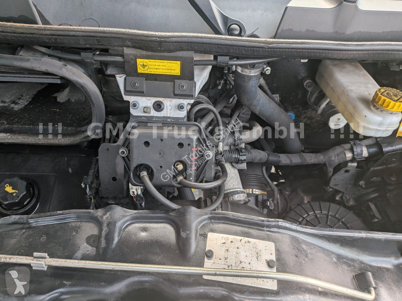 Véhicule utilitaire Fiat Multijet 130 / Nur...