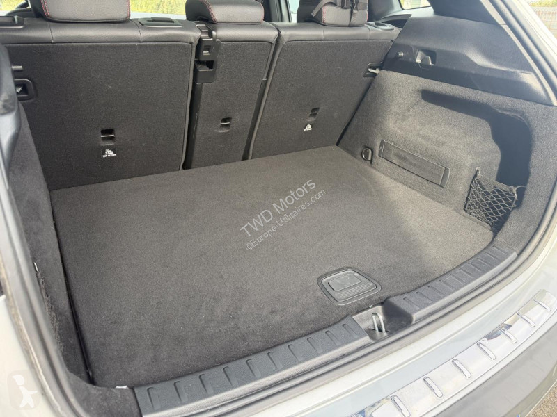 Véhicule utilitaire Mercedes EQA 250 +  AMG Line