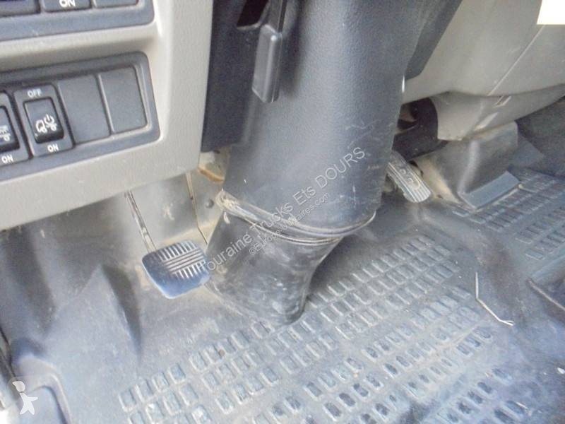 Véhicule utilitaire Renault 130 2.5 DCI
