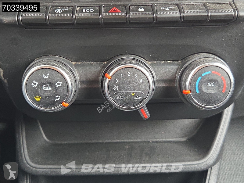 Véhicule utilitaire Renault 95pk ITV 08-2027 -...