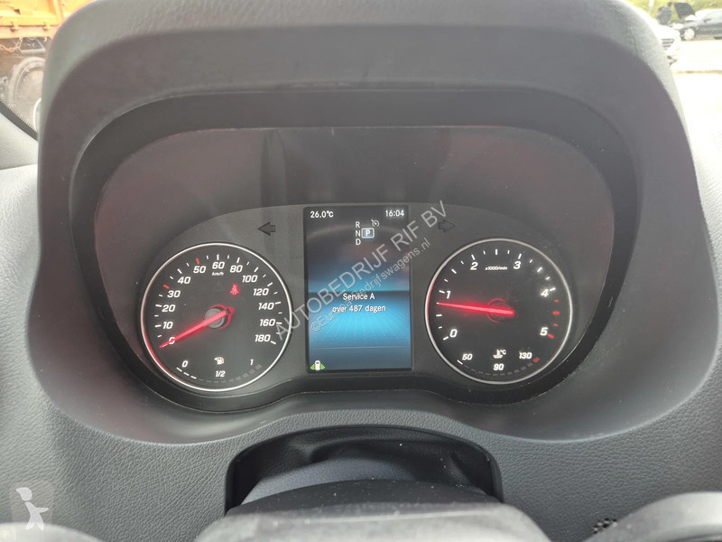 Véhicule utilitaire Mercedes 316 CDI/ L2H1/Aut/...