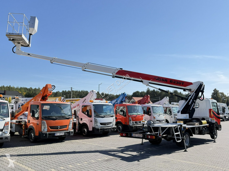 Véhicule utilitaire Nissan