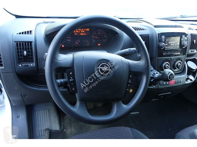 Véhicule utilitaire Opel