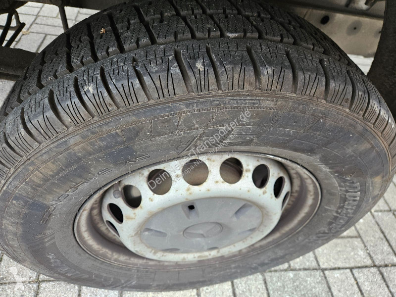 Véhicule utilitaire Mercedes 311 CDI KOFFER TÜV...