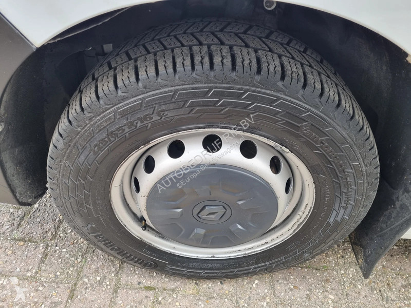 Véhicule utilitaire Renault 2.3 DCI Hoogwerker...