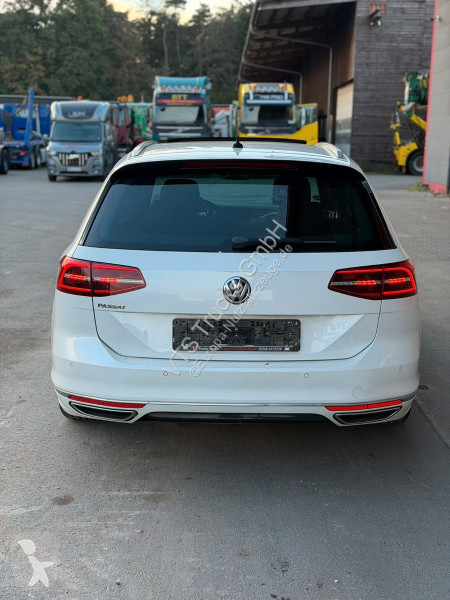 Véhicule utilitaire Volkswagen Variant Highline...