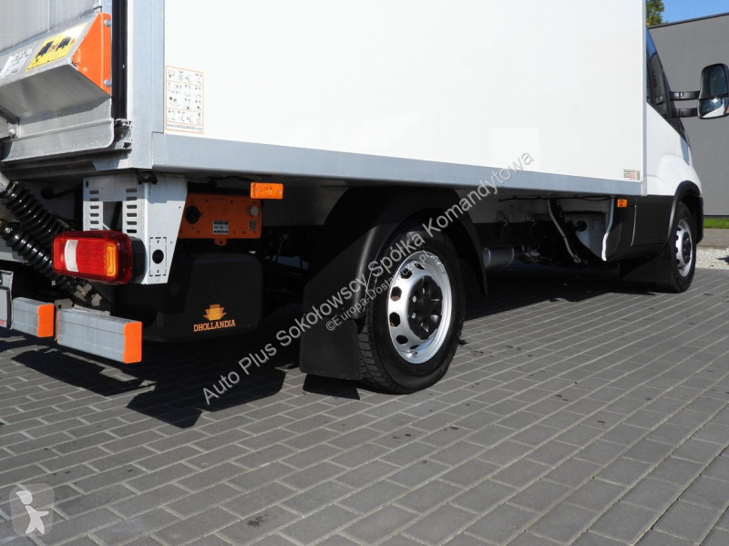 Véhicule utilitaire Iveco 35S16 DAILY