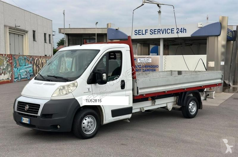 Véhicule utilitaire Fiat ducato