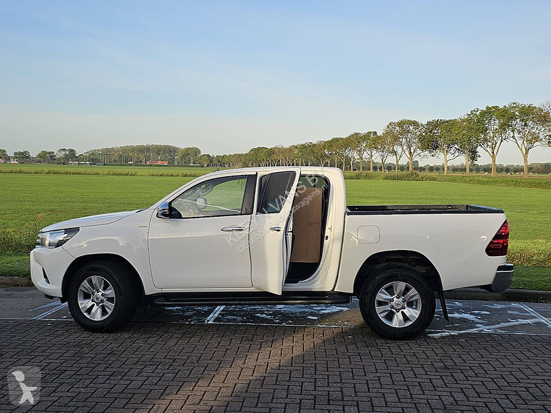 Véhicule utilitaire Toyota 2.4 EU netto...