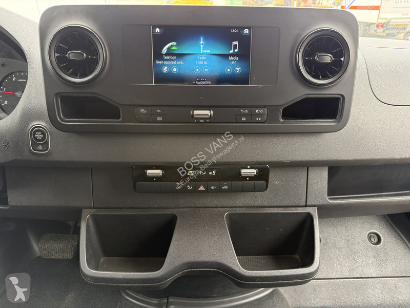Mercedes 314 2.2 140PK Automaat L2H2 Climate...