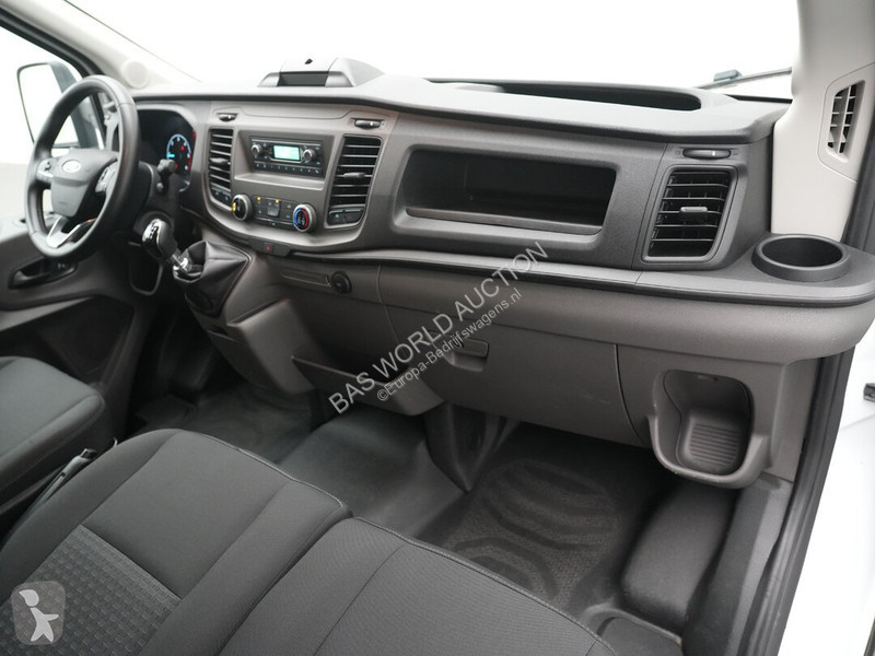 Véhicule utilitaire Ford 130pk