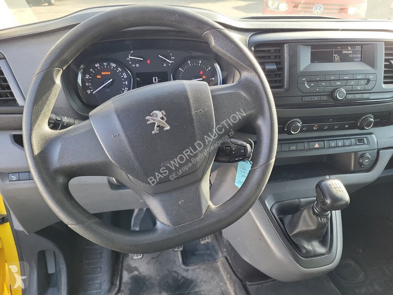 Véhicule utilitaire Peugeot 120pk