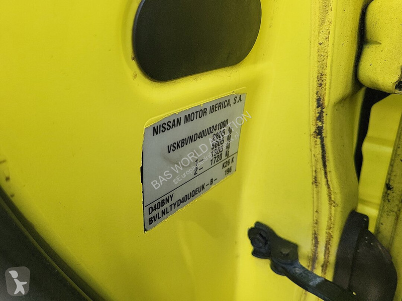 Véhicule utilitaire Nissan 171pk