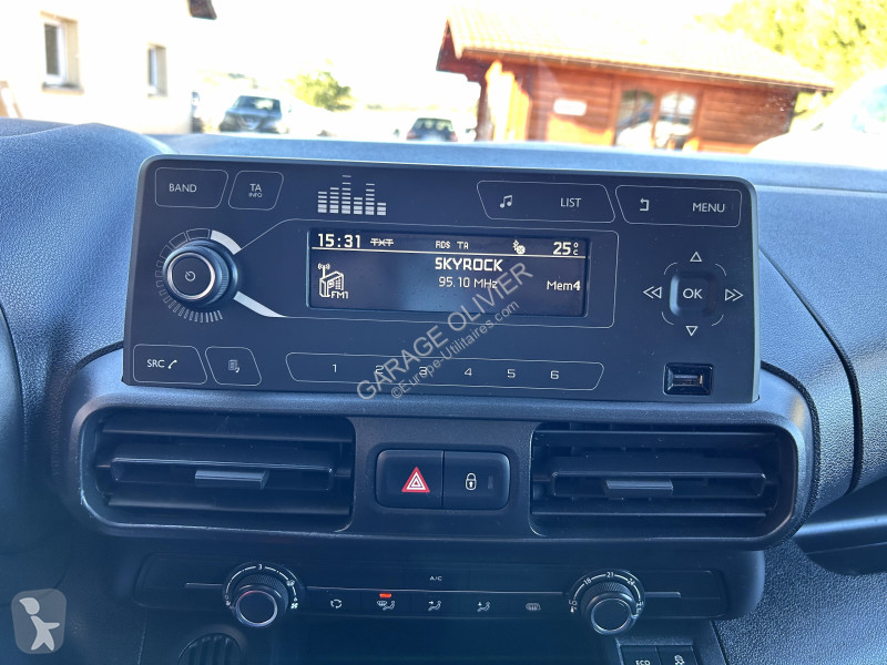Citroën XL 950KG 1.5 Bluehdi 100 Club EAT8 van
