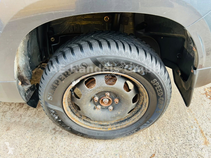 عربة نفعية Dacia II Prestige 1.5dCI 4WD...