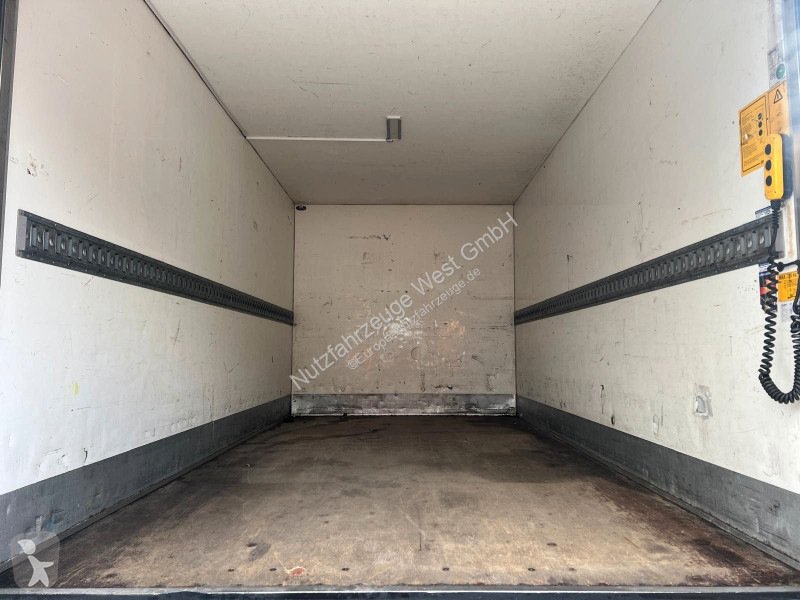 Véhicule utilitaire Iveco 35S15 Koffer...