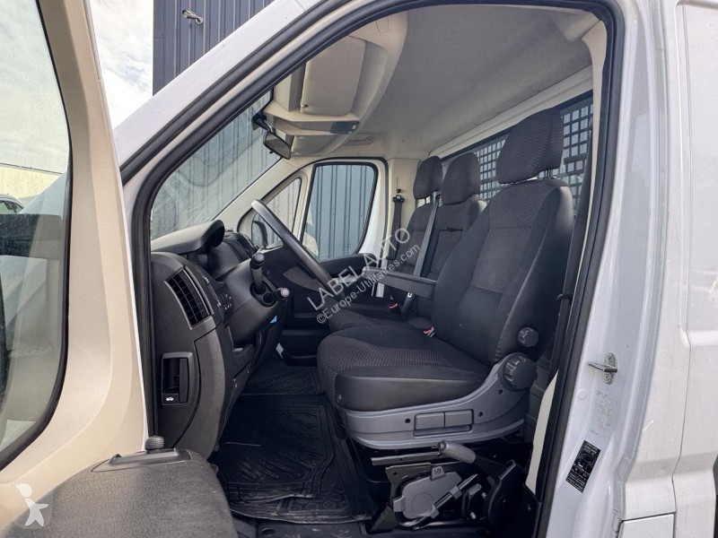 Citroën JUMPER 3T5 PLATEAU 4M20 2.2 HDI 140CH van