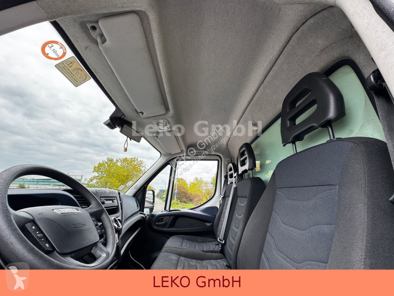 Iveco 35C14 van