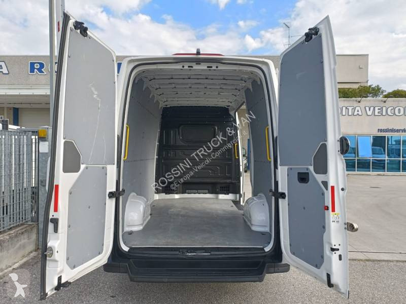 Volkswagen 2.0 TDI 140 van