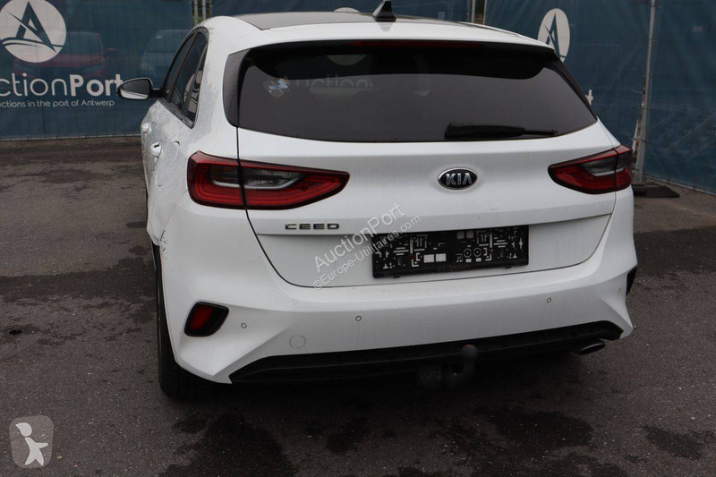 KIA  cee'd van