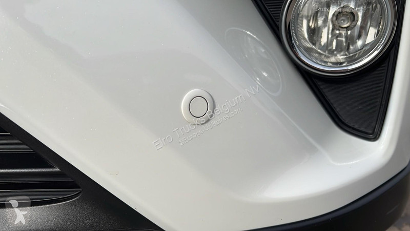 Toyota (HYBRID / AUTOMATIC GEARBOX / BOITE AUTO...