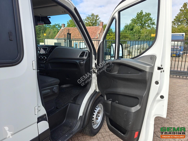 Furgoneta Iveco 4x2 Hi-Matic Sleeper Cab Euro6...