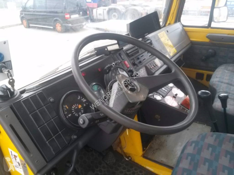 Samochód dostawczy Mercedes U1600 POJAZD...