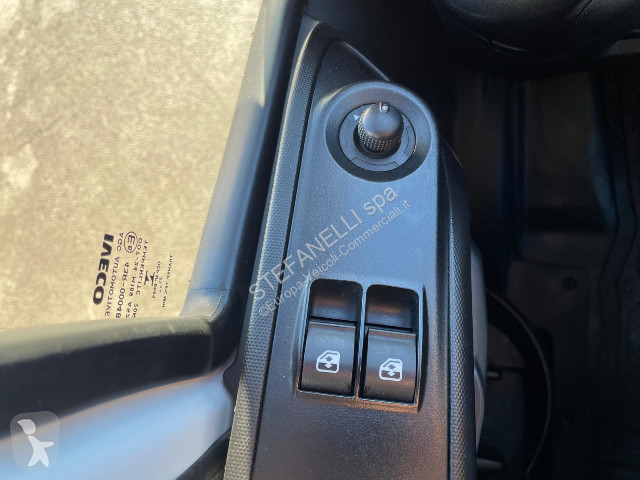 Véhicule utilitaire Iveco DAILY 35C16 CASSONE...