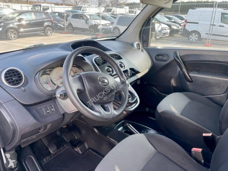 Furgoneta Nissan