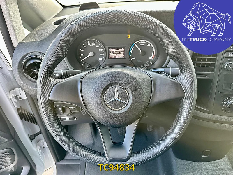 Véhicule utilitaire Mercedes 111 RANGE 150 KM e-