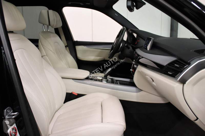 Autoutilitară BMW xDrive40e High Executive M...