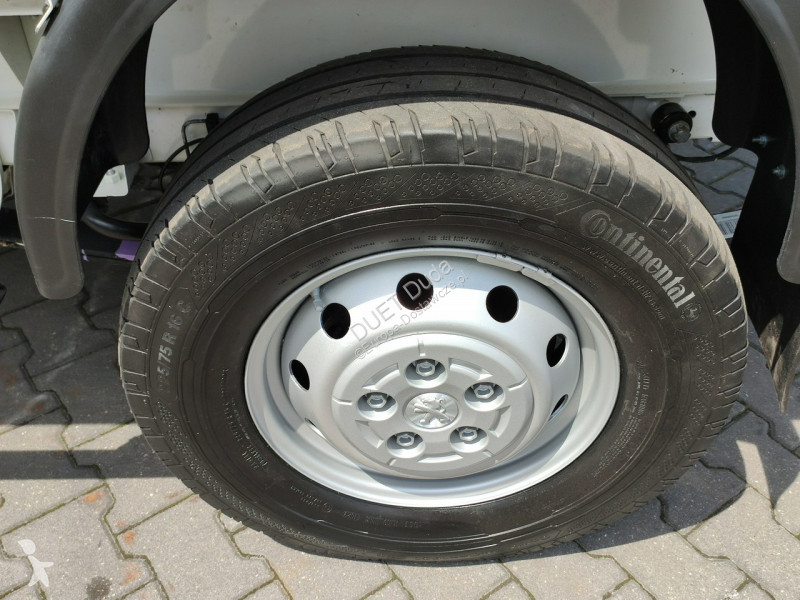Véhicule utilitaire Peugeot