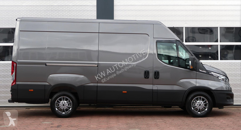 Bedrijfswagen Iveco 35S18HV 3.0 35 L2H2 BPM...