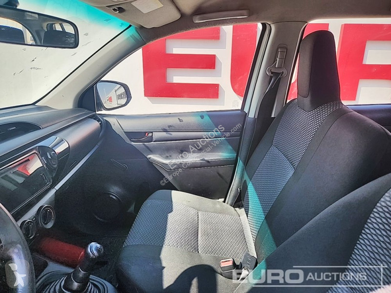 Véhicule utilitaire Toyota Hilux