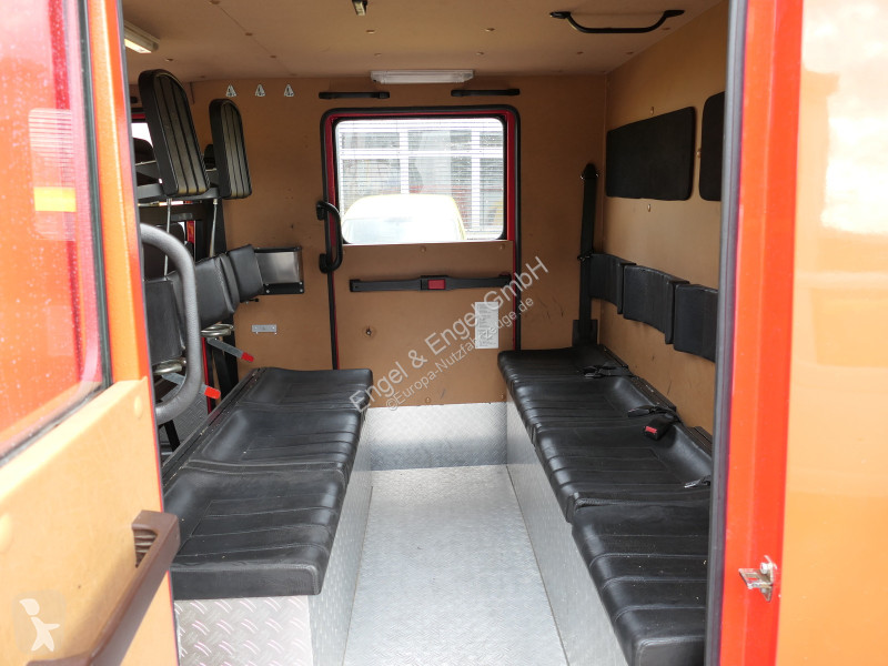 Autoutilitară Mercedes 814 D LF 8/6 DoKa AHK...